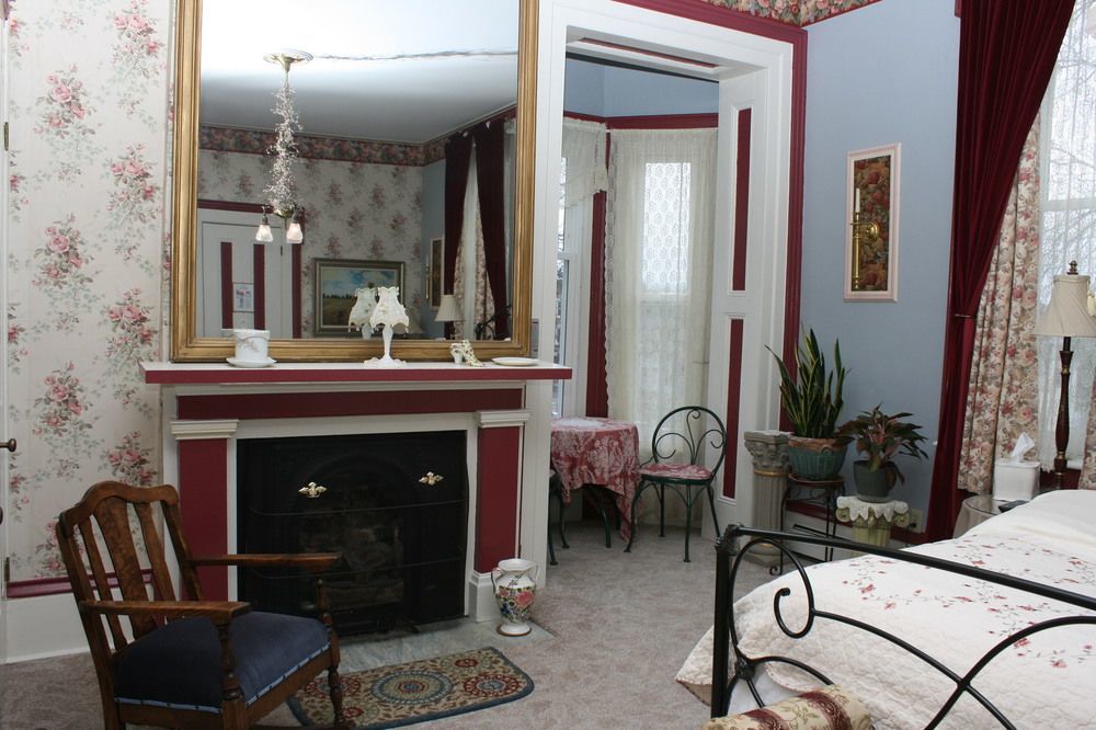 The Gridley Inn B&B Waterloo Exteriör bild